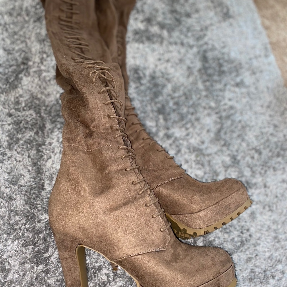 Shoe Dazzle Over the Knee Lace up Chunky Heel